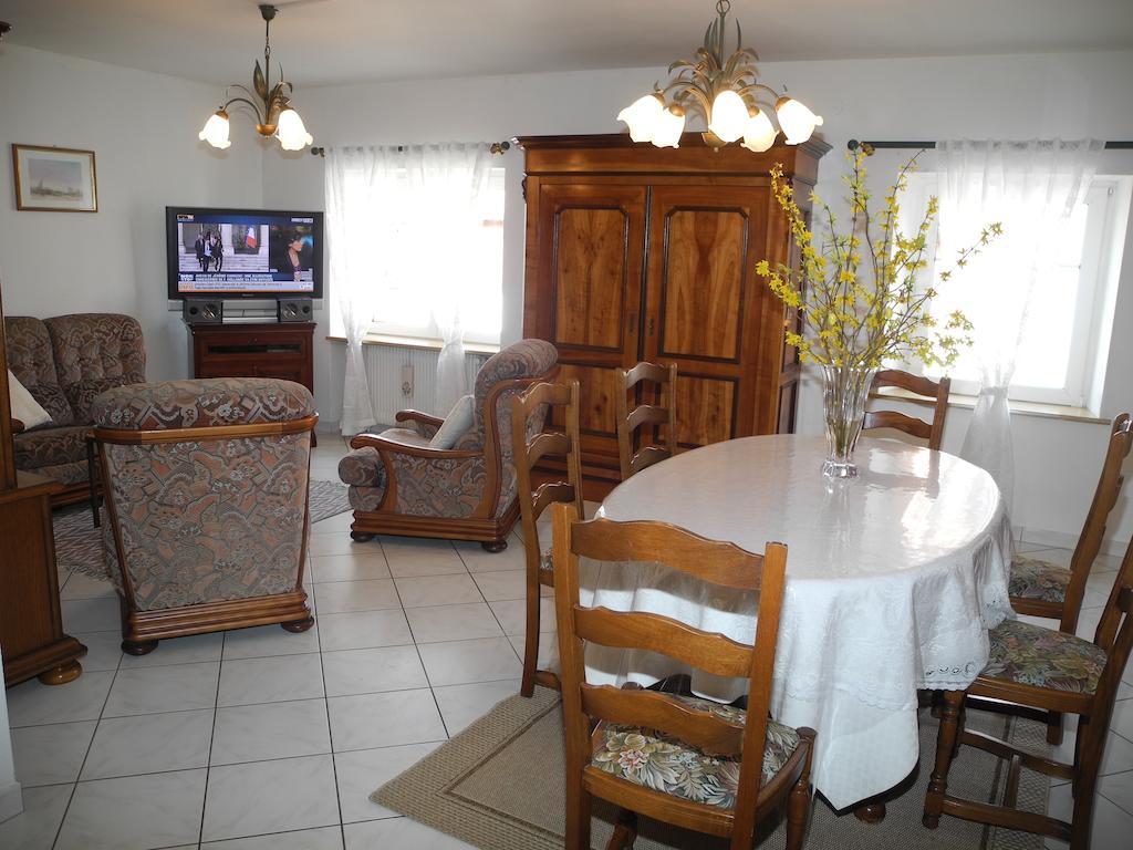 Au Pied Du Chateau Lichtenberg 部屋 写真